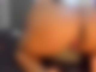 Live cam show with Camille Bennet - Femdom on friskycurves.com