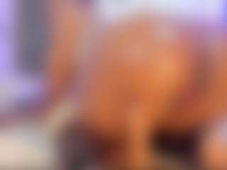 Camille Bennet's Live Sex Cam Show