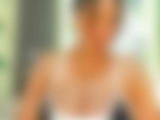 Live cam show with Camille Bennet - BBW Ebony on CamClone