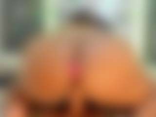 Live cam show with Camille Bennet - Athletic on Soda Cam