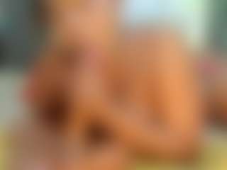 Camille Bennet's Live Sex Cam Show