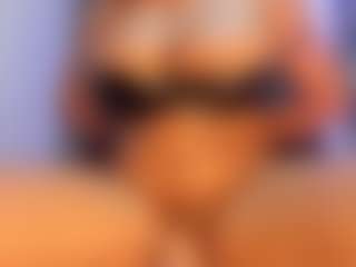 Camille Bennet's Live Sex Cam Show