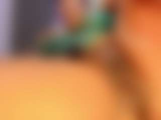 Live cam show with Camille Bennet - Athletic Ebony on Gym Cam Girls