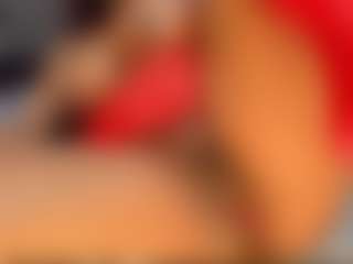 Live cam show with Camille Bennet - Living Room on Chatstar