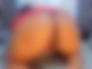 Camille Bennet's Live Sex Cam Show