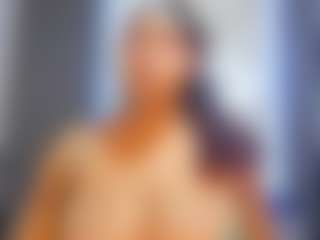 Live cam show with Camille Bennet - Athletic Amateur on Milfs Live