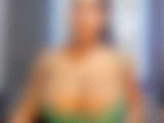 Live cam show with Camille Bennet - Ebony on Camsoda | colombia