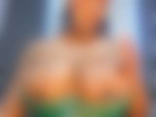Live cam show with Camille Bennet - Teen (18+) on StripNow