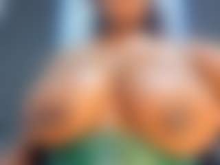 Live cam show with Camille Bennet - Double Penetration on Hubzter Live