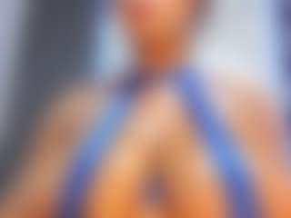 Live cam show with Camille Bennet - Athletic Young Adult on Dolls Live