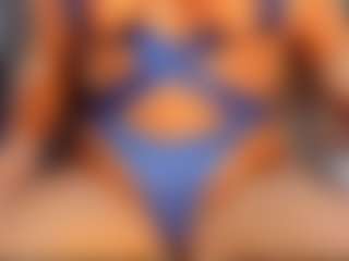 Live cam show with Camille Bennet - Athletic on Camsoda