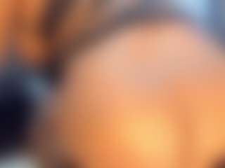 Live cam show with Camille Bennet - Athletic Blowjob on fuklive.com