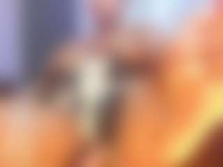 Live cam show with Camille Bennet - Athletic BBW on SquirtSoMuch