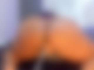 Live cam show with Camille Bennet - Athletic Brown Eyes on Camsoda