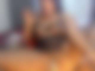 Camille Bennet's Live Sex Cam Show