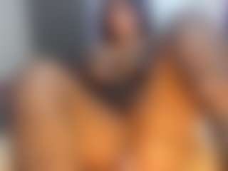 Live cam show with Camille Bennet - Big Tits on Camsoda