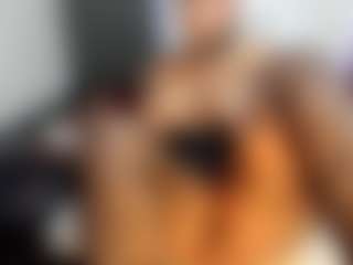 Show de cam en vivo con Camille Bennet - Ebony Toys en Camsoda