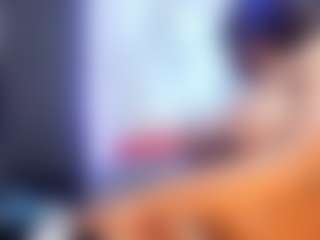 Live cam show with Camille Bennet - Brown Eyes on madthumbs