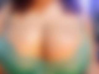 Live cam show with Camille Bennet - Wild on CamSodaAdn