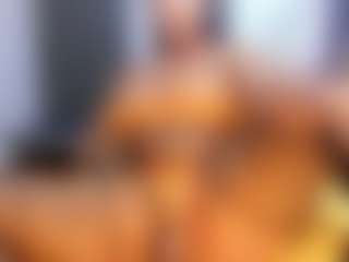 Live cam show with Camille Bennet - Badbitch on Camsoda