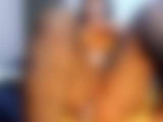 Live cam show with Camille Bennet - Athletic Big Ass on Milfs Live