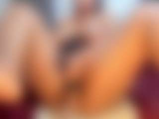 Camille Bennet's Live Sex Cam Show