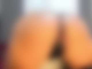 Camille Bennet's Live Sex Cam Show