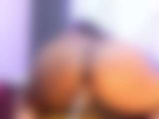 Live cam show with Camille Bennet - Ebony on Camsoda | colombia