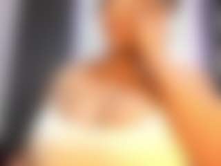 Live cam show with Camille Bennet - Fetish on Milfs Live
