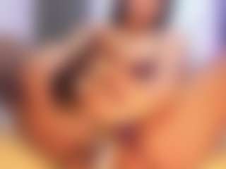 Live cam show with Camille Bennet - Big Nipples on StripNow