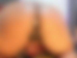 Live cam show with Camille Bennet - Badbitch on Camsoda