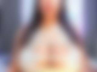 Live cam show with Camille Bennet - Athletic Amateur on Hubzter Live
