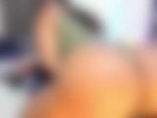 Live cam show with Camille Bennet - Ebony Shaved Pussy on Taboo Cams XXX
