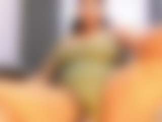 Show de cam en vivo con Camille Bennet - Dildo Or Vibrator en Camsoda