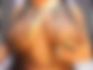 Live cam show with Camille Bennet - Black Amateur on TeamSkeetLive