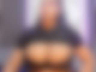 Live cam show with Camille Bennet - Wild on livesexfox.com