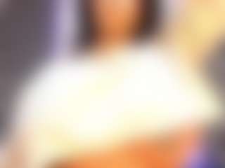 Show en direct avec Camille Bennet - Ebony Shaved Pussy sur Camsoda