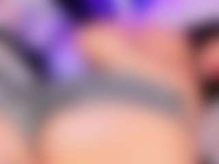 Yoiku's Live Sex Cam Show