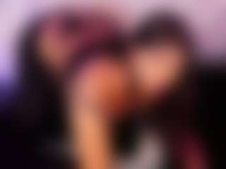 Yoiku's Live Sex Cam Show