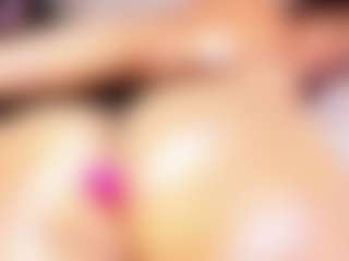 Yoiku's Live Sex Cam Show