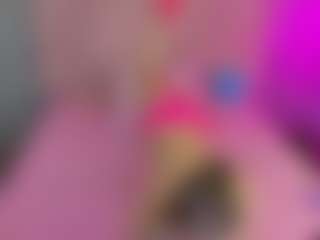 Live cam show with Akilla-Queen - Petite on Camsoda