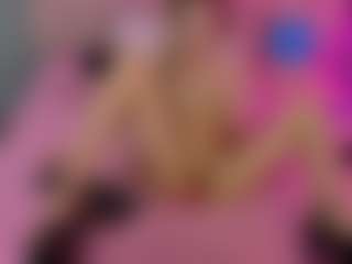 Akilla-Queen's Live Sex Cam Show