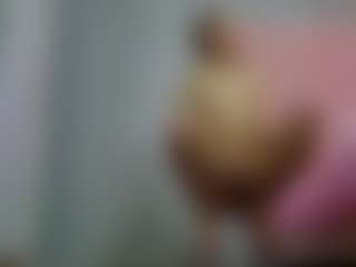 Live cam show with Akilla-Queen - Young Adult on StripNow