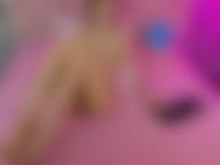 Live cam show with Akilla-Queen - College on SinfulBabes