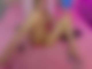 Live cam show with Akilla-Queen - Ass To Mouth on Uber Horny