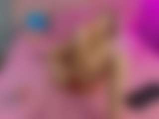 Live cam show with Akilla-Queen - Ass To Mouth on Soda Cam