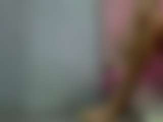 Live cam show with Akilla-Queen - Petite on livesuperchat.net