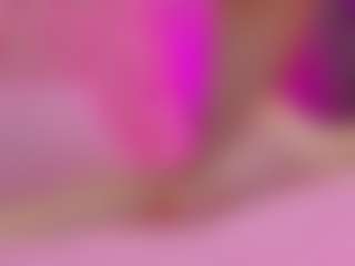 Akilla-Queen's Live Sex Cam Show