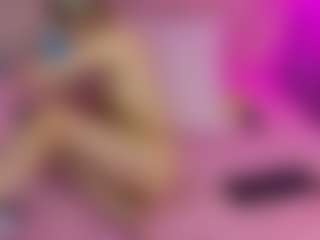 Akilla-Queen's Live Sex Cam Show