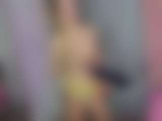 Akilla-Queen's Live Sex Cam Show